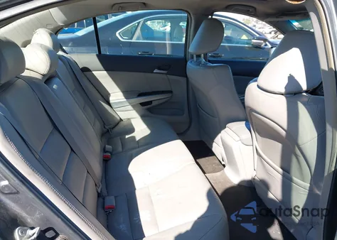 2009 Honda Accord 2.4 Ex-L from USA, damaged, VIN 1HGCP26819A137829